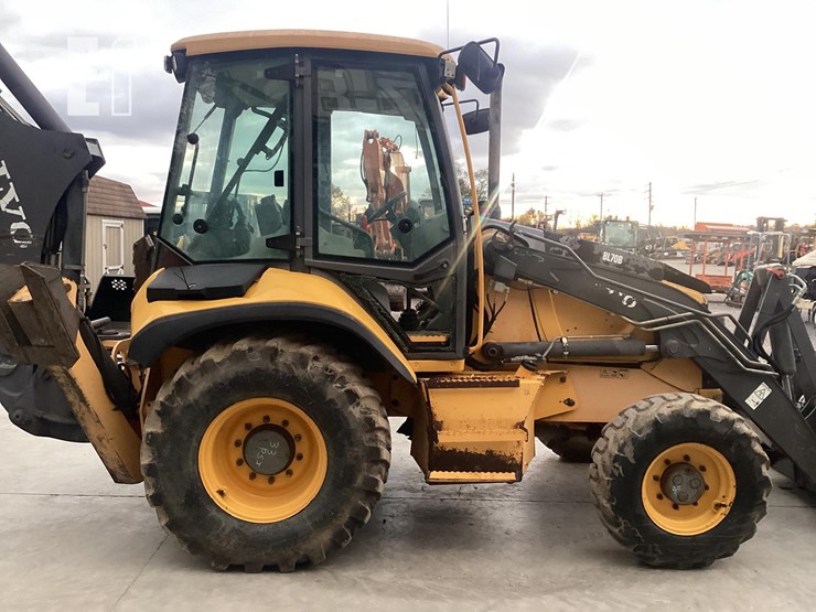 2012-volvo-bl70b-image-5