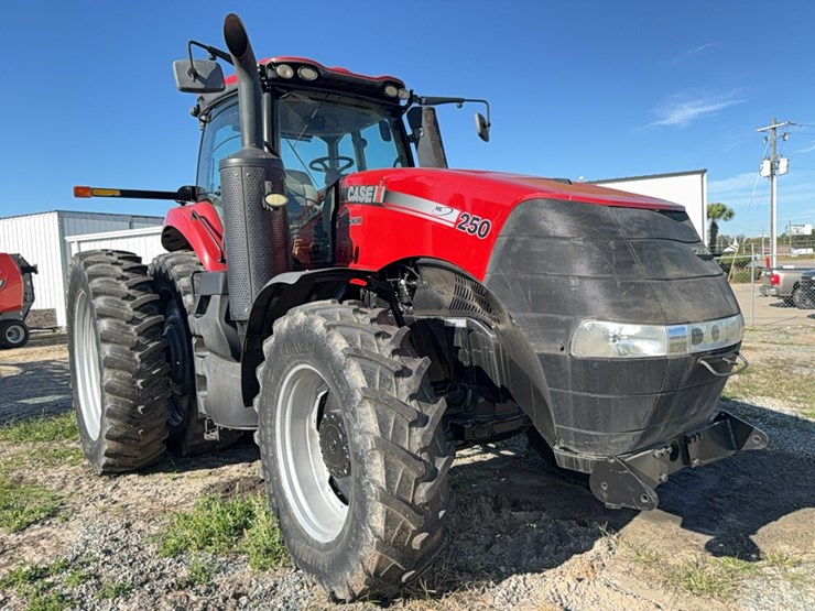2017-case-ih-magnum-250-image-2