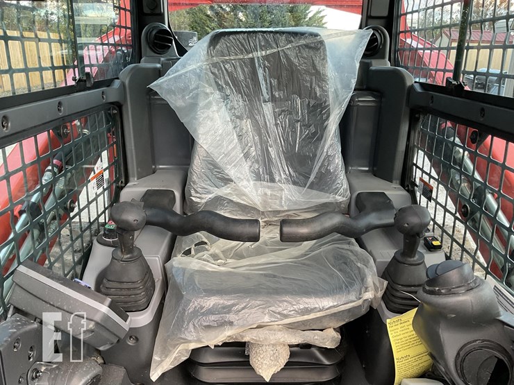 2023-kubota-svl75-3-image-14