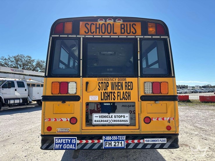 2008-freightliner-b2-image-26