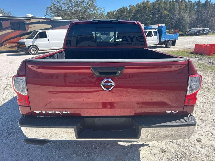 2019-nissan-titan-image-21