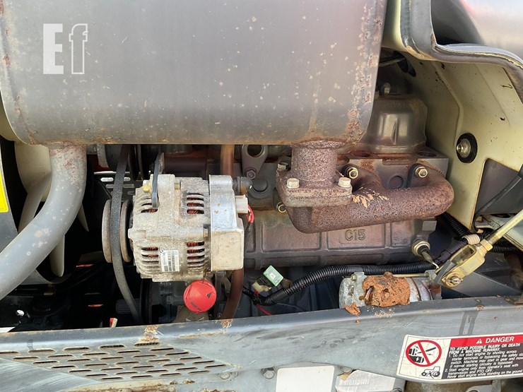 1995-kubota-l2900-image-9