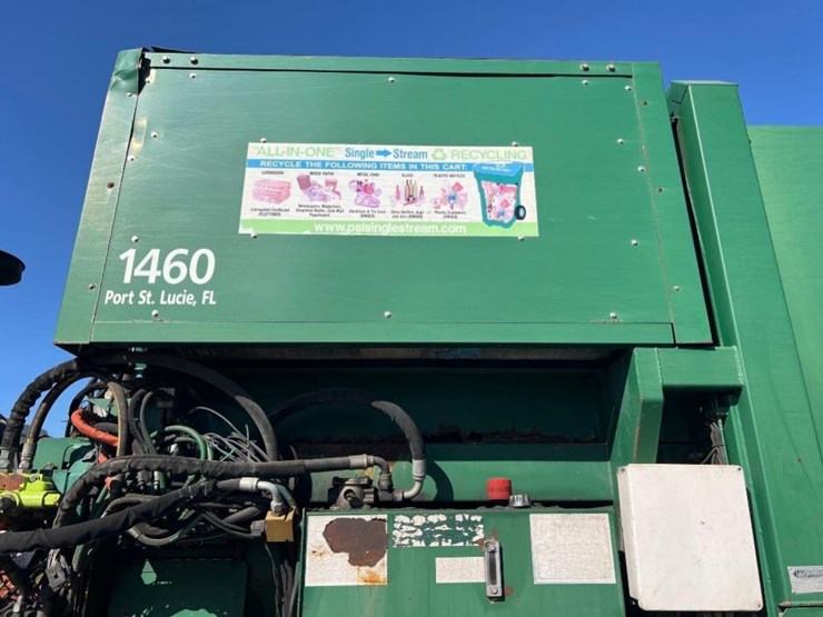 2015-mack-leu633-image-11