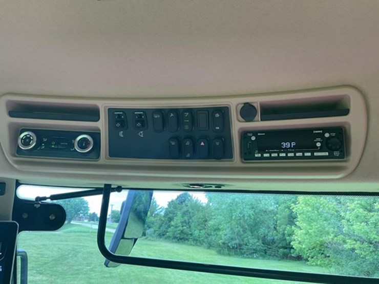 2021-case-ih-steiger-370-afs-connect-image-22