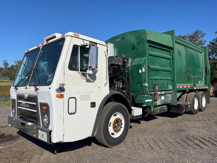 2014-mack-leu613-image-8