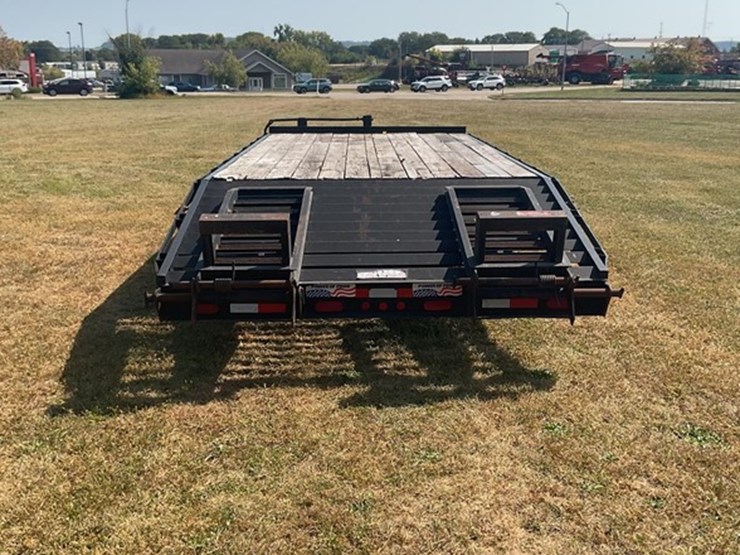 #70-•-2005-imperial-trailer-image-4