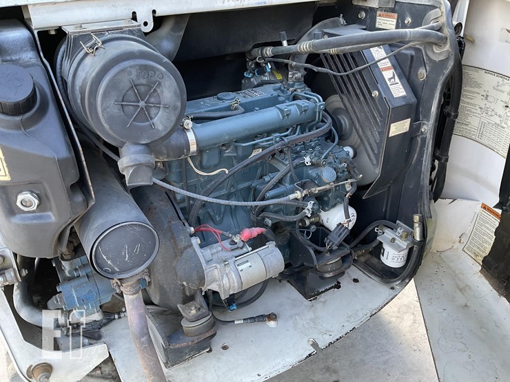 2008-bobcat-331-image-14