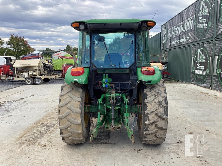 2014-john-deere-5100e-image-3