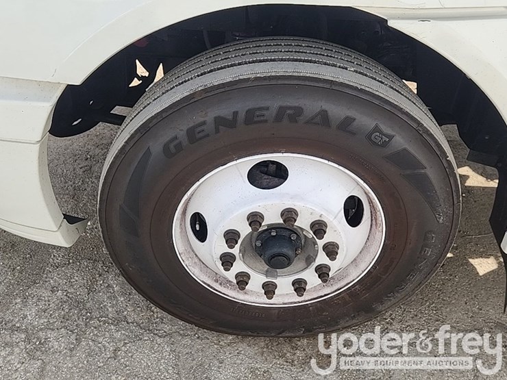 2021-international-rh613-image-11