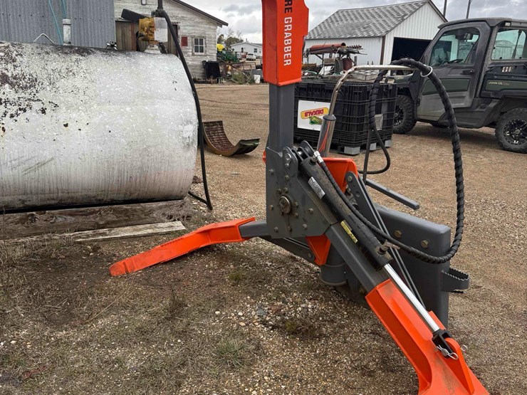 2021-tire-grabber-image-1