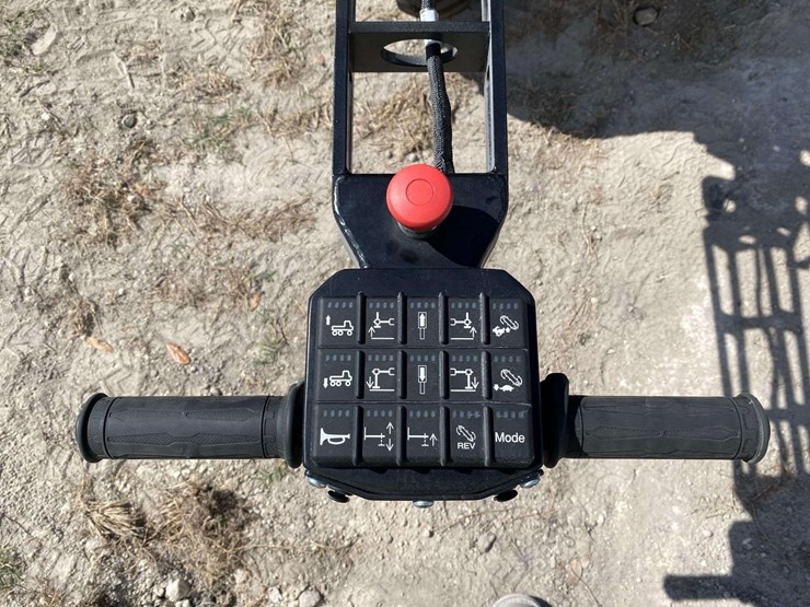 2025-ligchine-spiderscreed-concrete-screed-image-10