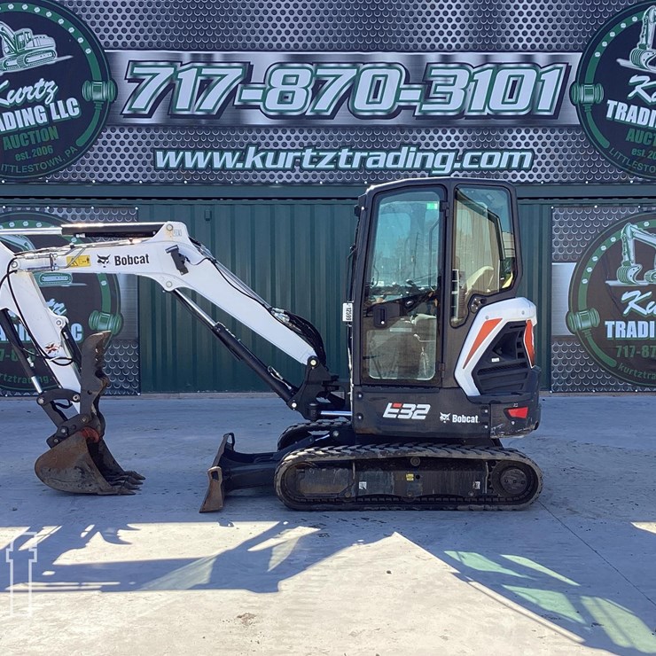 2021 BOBCAT E32i