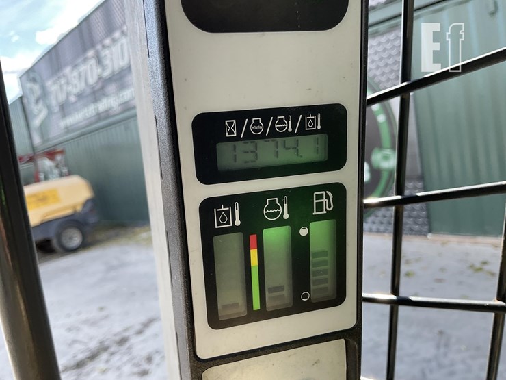 2018-new-holland-c232-image-19