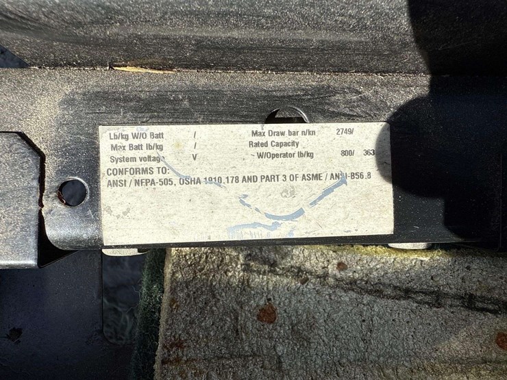 2006-e-z-go-st350-image-7