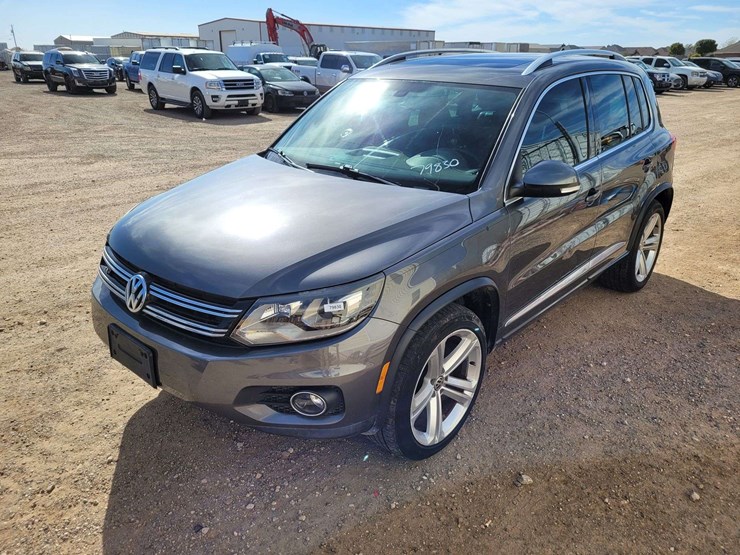 2015-volkswagen-tiguan-image-1