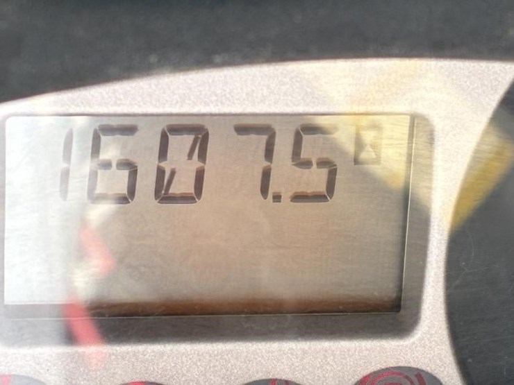 2019-bobcat-s570-image-21