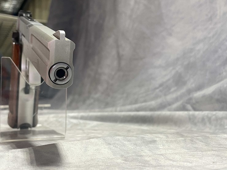 #5190-•-smith-&-wesson-model-622,-22-cal-semi-auto-pistol,-sn:-uac-4299,-(neenah,-wi)-image-15