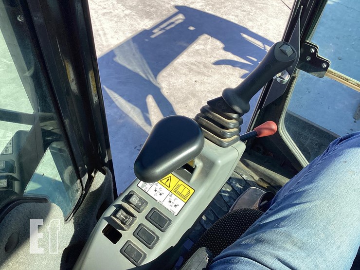 2021-bobcat-e32i-image-19