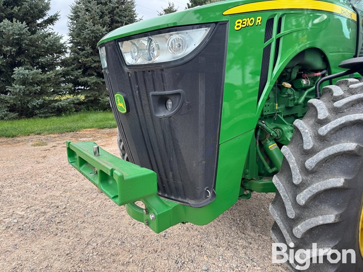 2013-john-deere-8310r-image-16