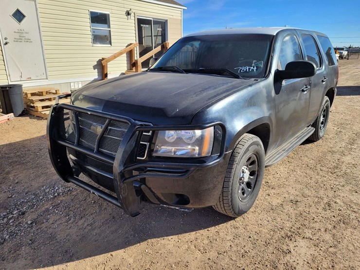 2010-chevrolet-tahoe-ls-image-1
