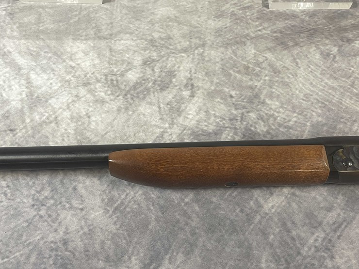 #7049-•-harrington-&-richardson,-12-ga.-single-shot-shotgun,-sn:-ba550832,-(neenah,-wi)-image-9