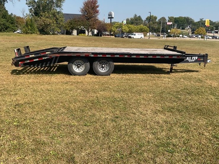 #70-•-2005-imperial-trailer-image-6