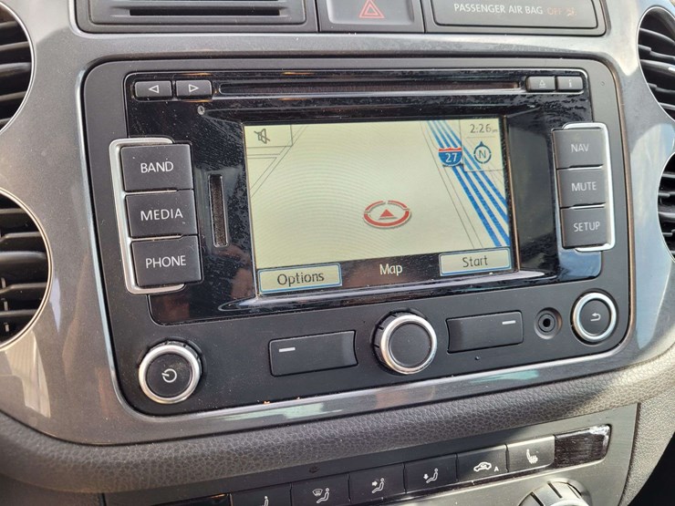 2015-volkswagen-tiguan-image-14