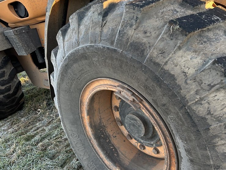 2014-case-721f-xr-image-47