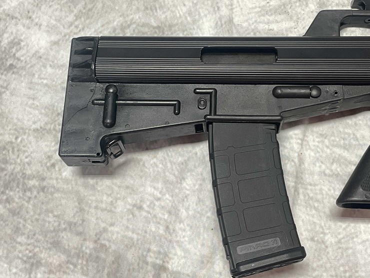 #8074-•-bushmaster-bullpup-m175,-223-rem-semi-auto-rifle,-sn:-po2020,-(neenah,-wi)-image-3