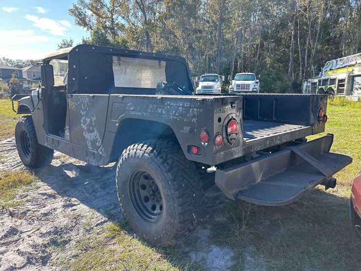 1989-am-general-m998-image-4