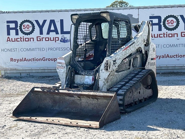 2013-bobcat-t590-image-1