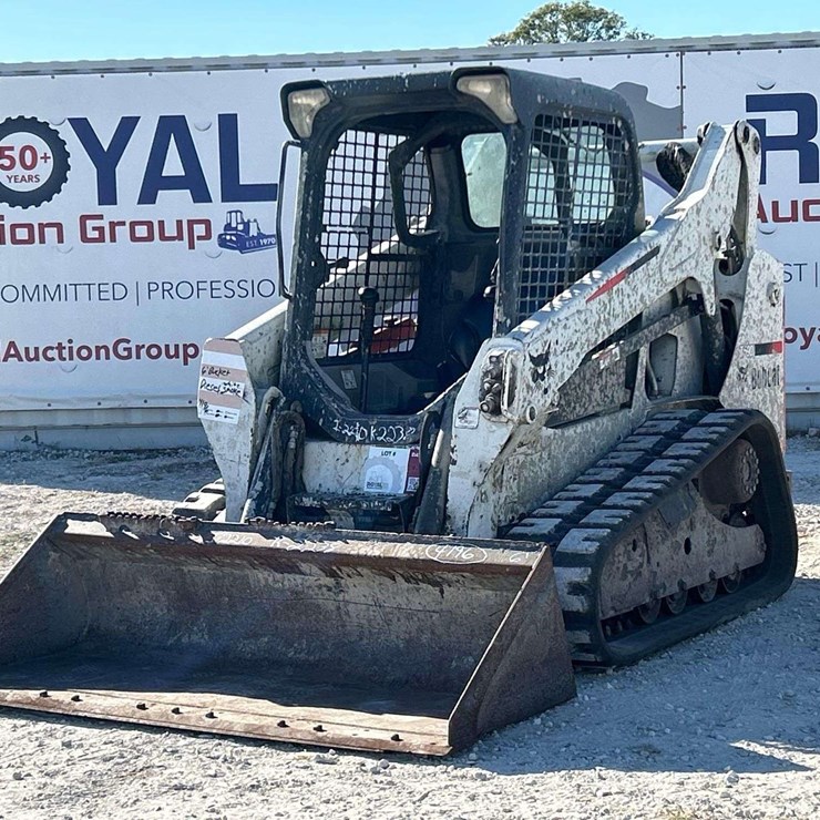 2013 BOBCAT T590