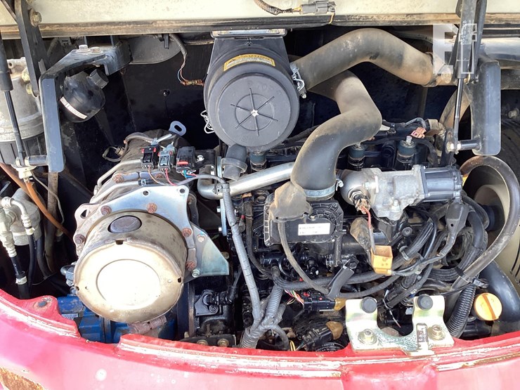 2018-takeuchi-tb240-image-15