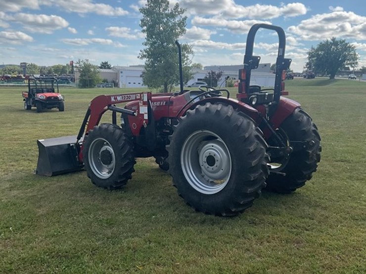 2011-case-ih-farmall-75a-image-3