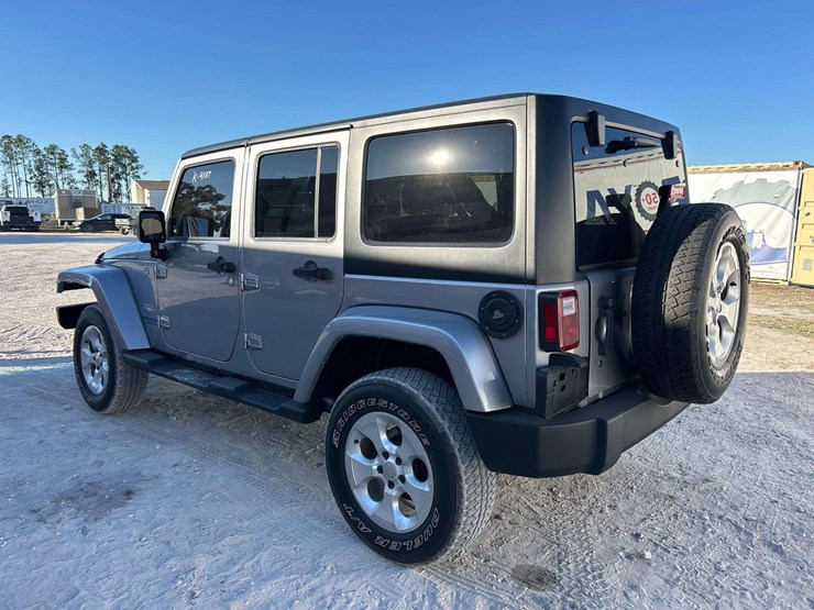 2013-jeep-wrangler-image-4