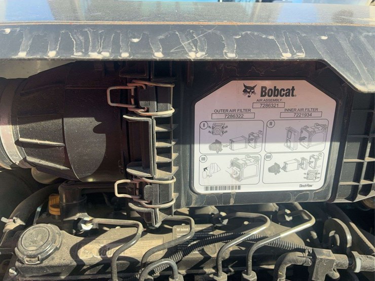 2021-bobcat-s590-image-25