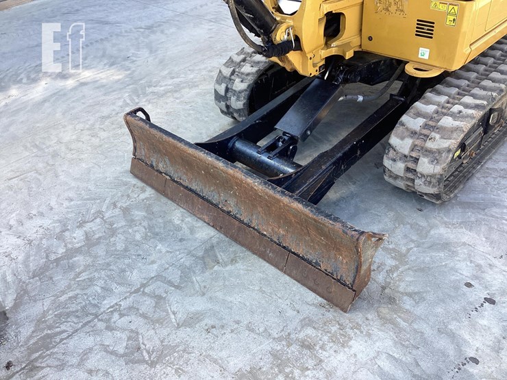 2022-caterpillar-303cr-image-11