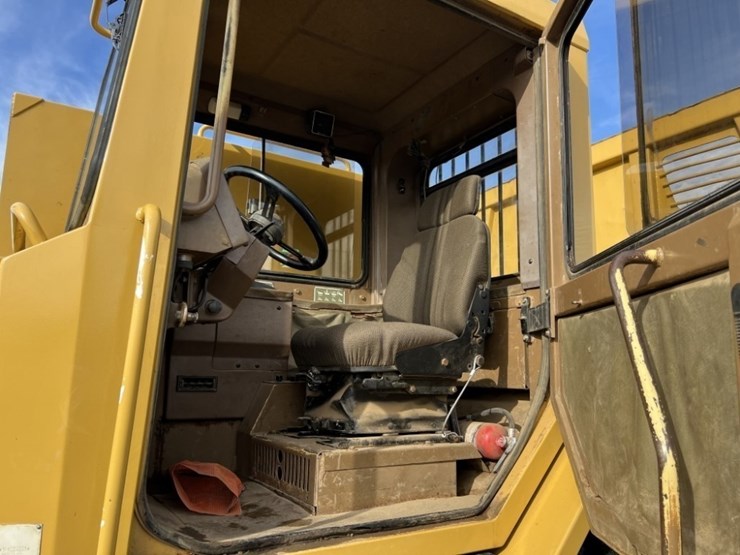 1995-caterpillar-d25d-image-20