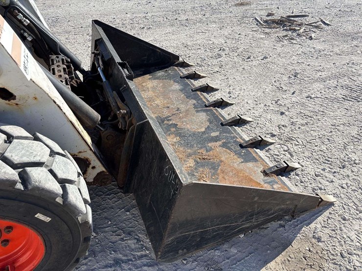 2017-bobcat-s650-image-8