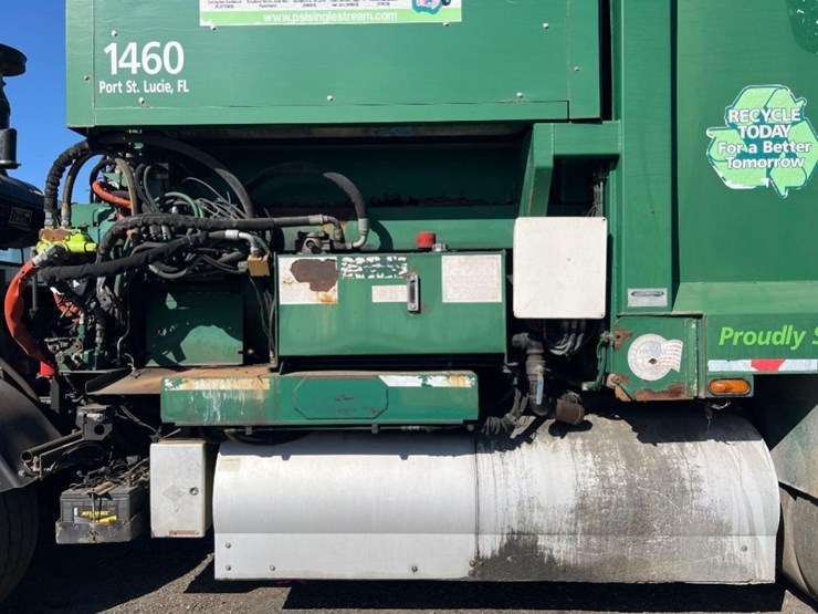 2015-mack-leu633-image-10