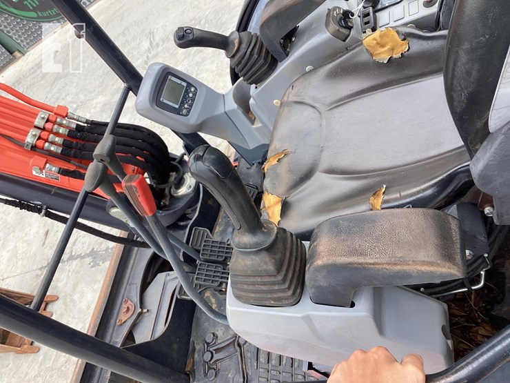 2018-kubota-kx057-4-image-17