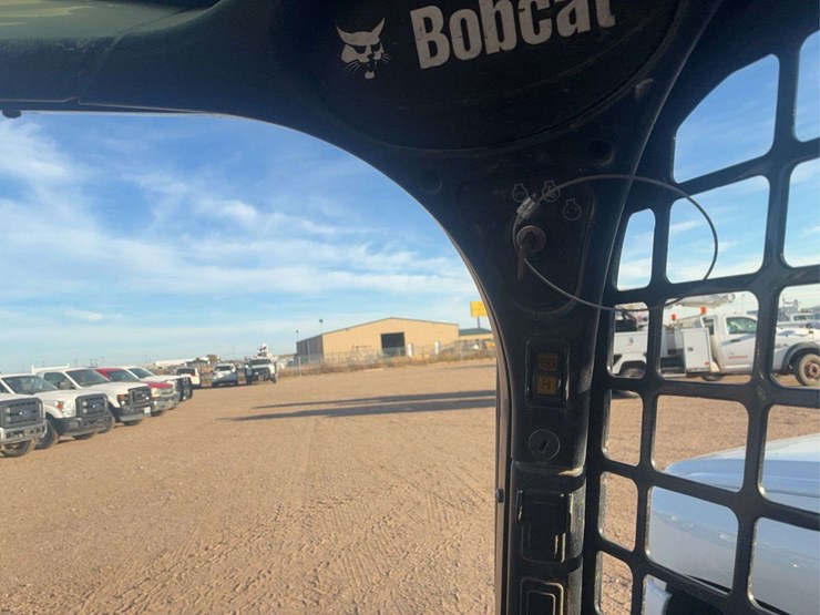 2021-bobcat-s590-image-12