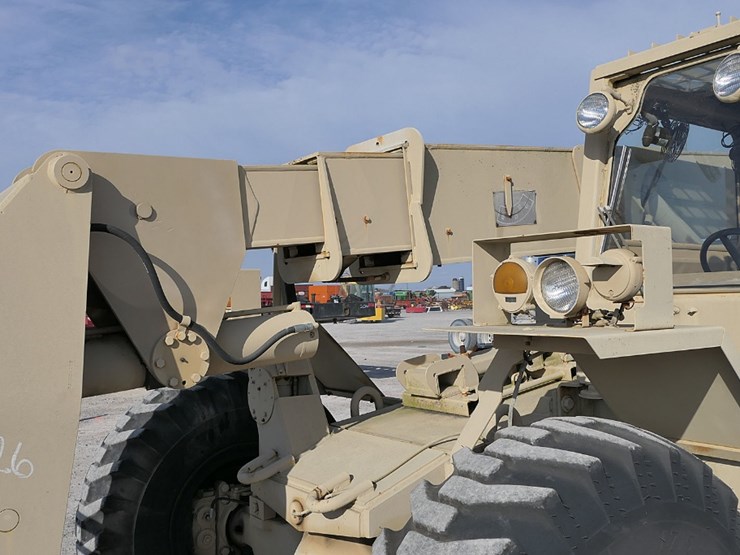 1990-sky-trak-6000m-image-8