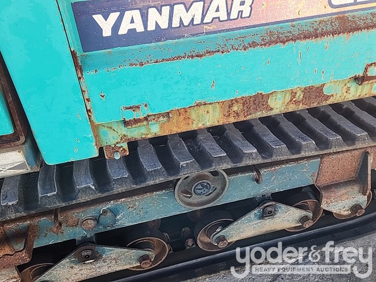 2005-yanmar-c30r-2-image-15
