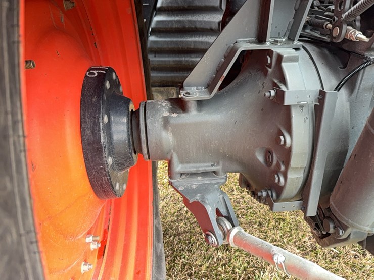 kubota-m7-172-premium-image-64