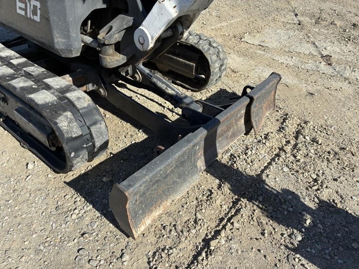 2019-bobcat-e10-image-10