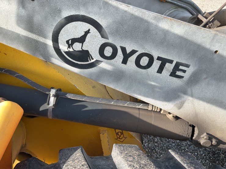 #1401-•-coyote-c14-4-compact-wheel-loader-image-22