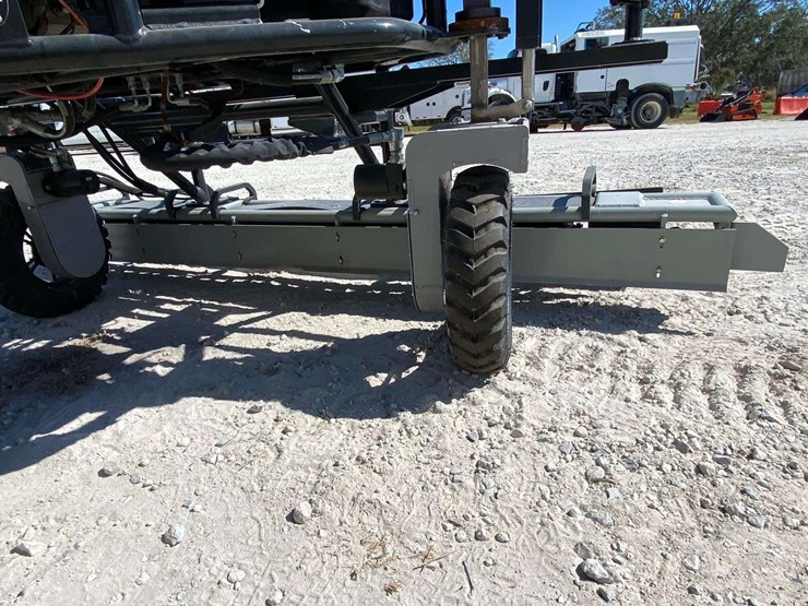 2022-ligchine-spiderscreed-concrete-screed-image-12