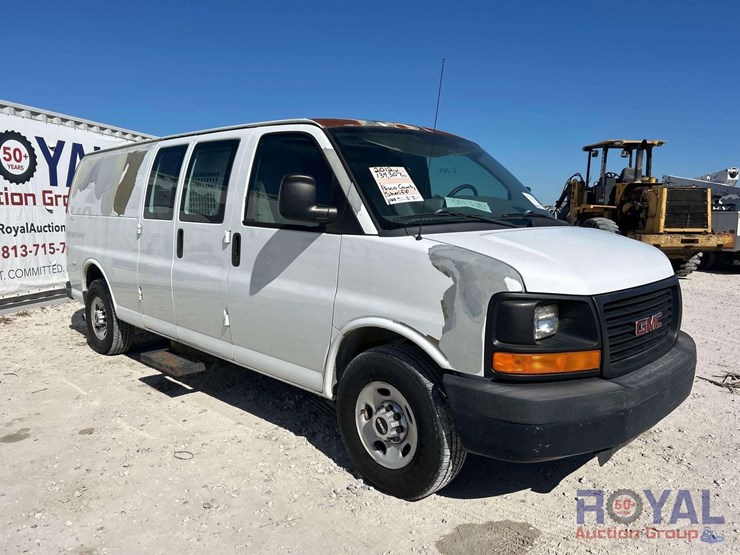 2012-gmc-3500-image-2