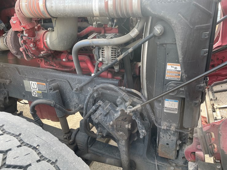 #3822-•-2019-peterbilt-heavy-rotator-truck-(has-mn-title-in-delay,-may-take-6-8-weeks)-image-78